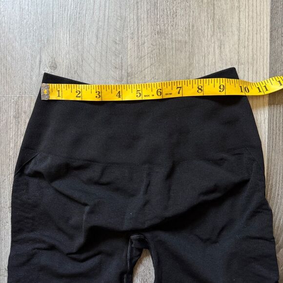 Alphalete Amplify Contour Short 5” Black High Rise Gym Workout - Picture 9 of 12